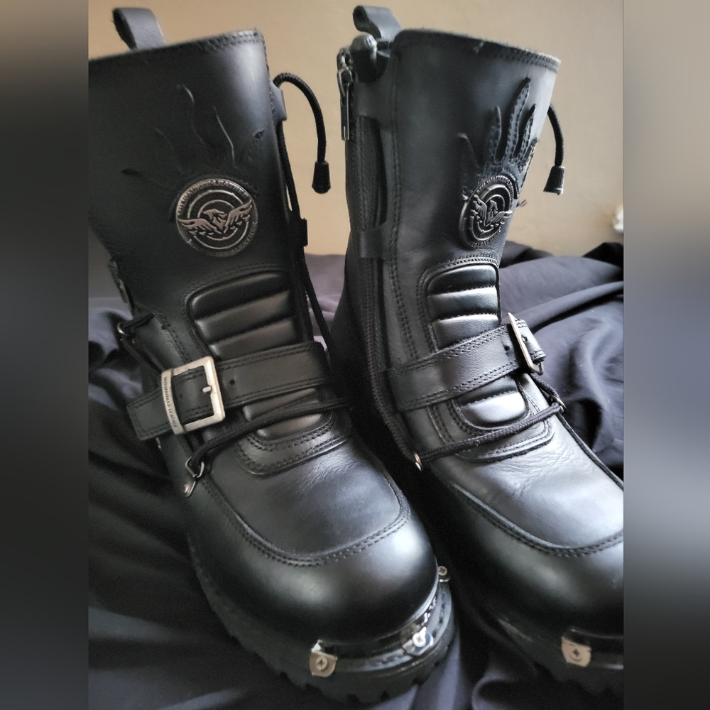 Milwaukee Leather Men's Logger Boots 7.5